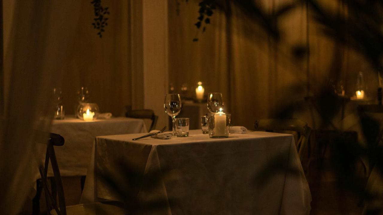 Amare Ristorante Locanda Чертоза ди Павия Екстериор снимка